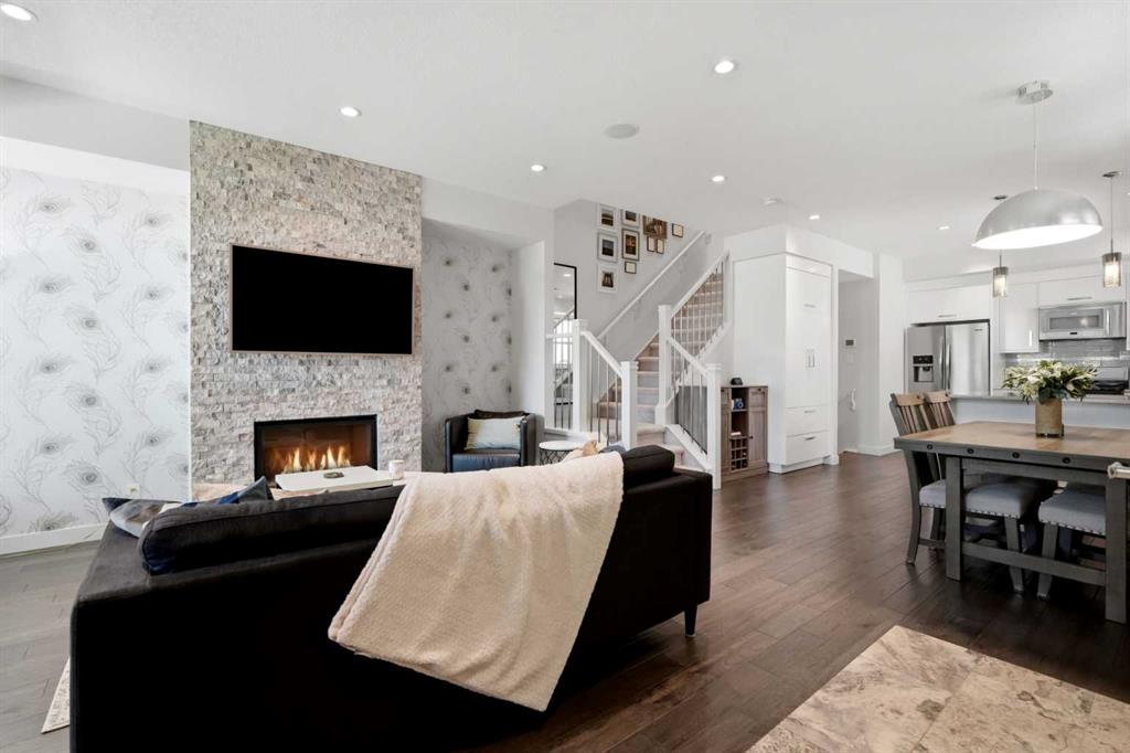 415 17 Avenue NW #1 photo 3