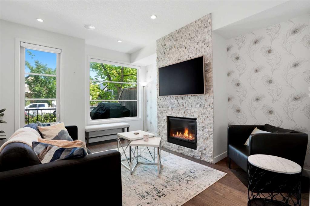 415 17 Avenue NW #1 photo 5