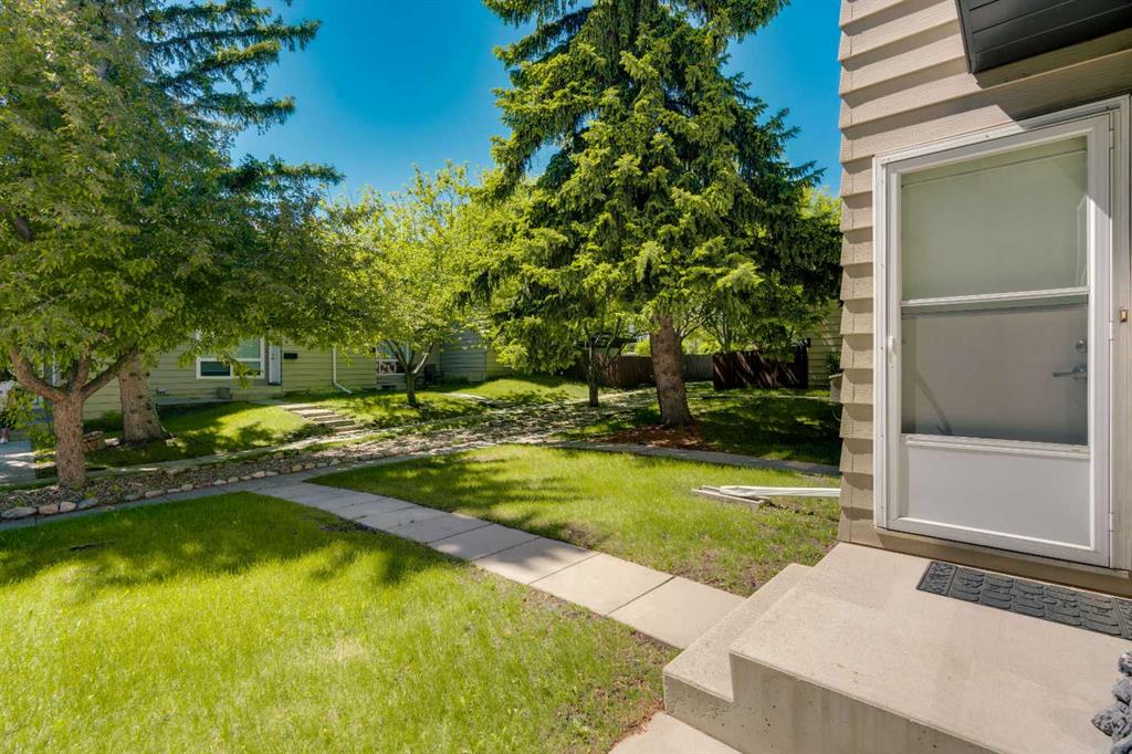 7205 4 Street NE #13 photo 2