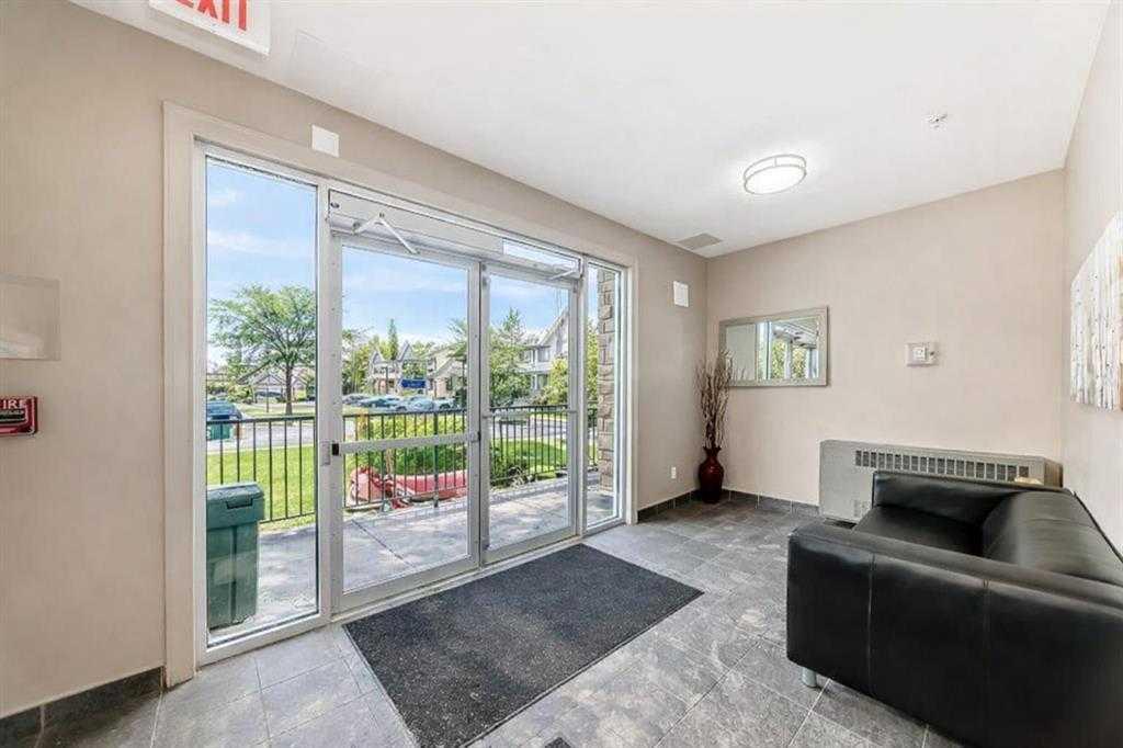 117 Copperpond Common SE #312 photo 5