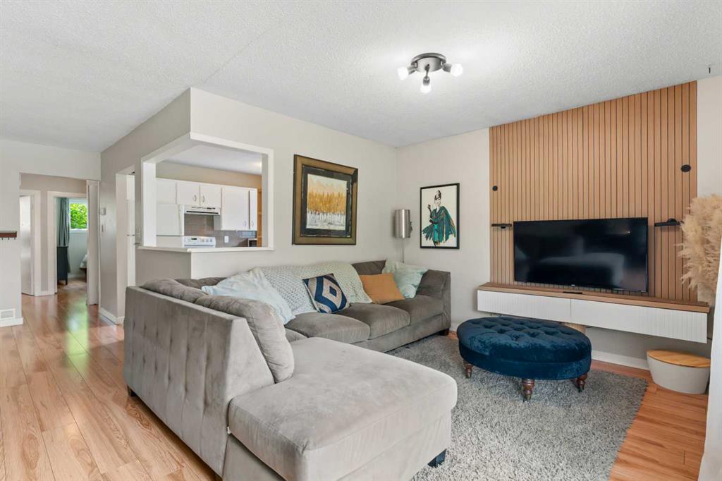 2530 16A Street NW photo 3