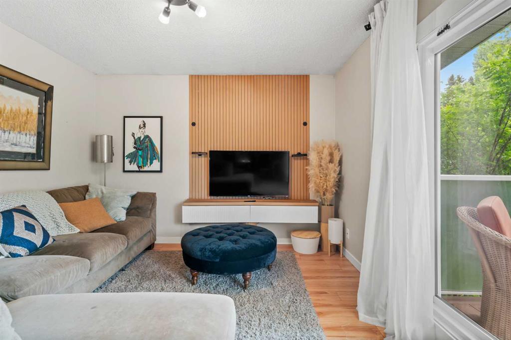 2530 16A Street NW photo 5