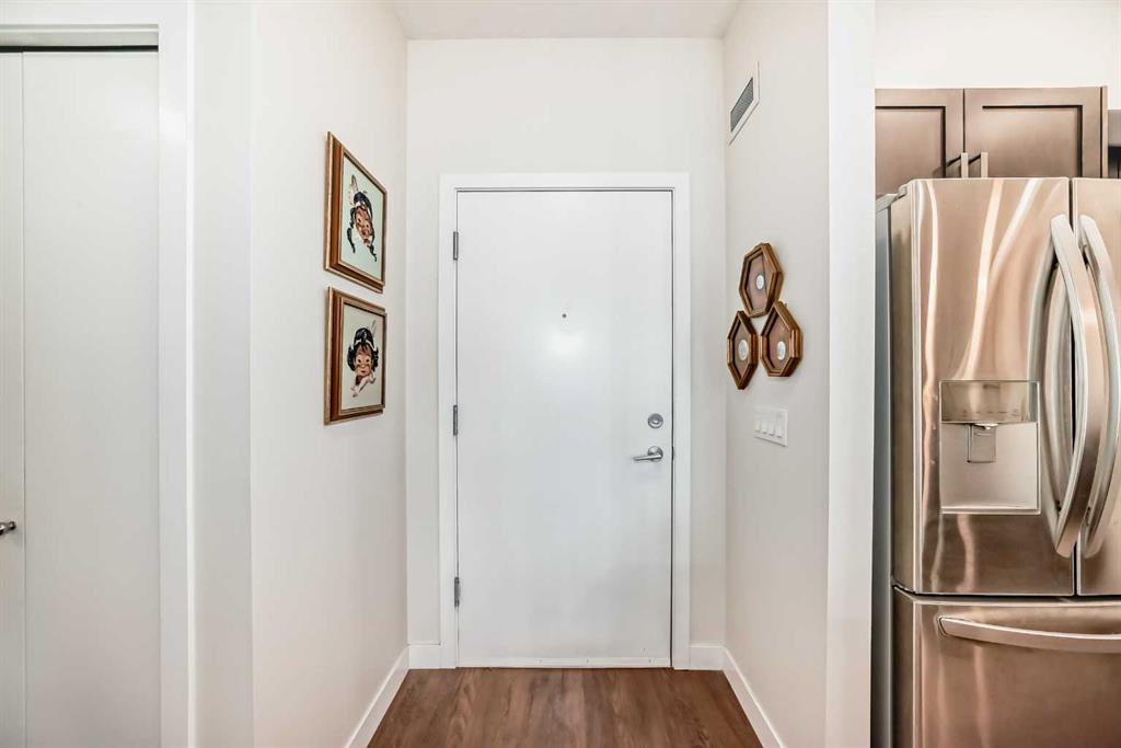 4303 1 Street NE #427 photo 3