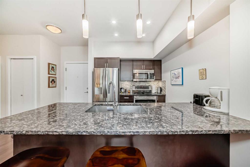 4303 1 Street NE #427 photo 4