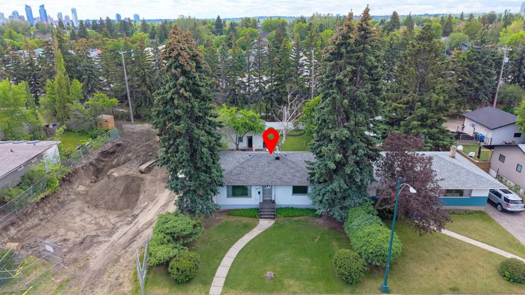 2115 Halifax Crescent NW