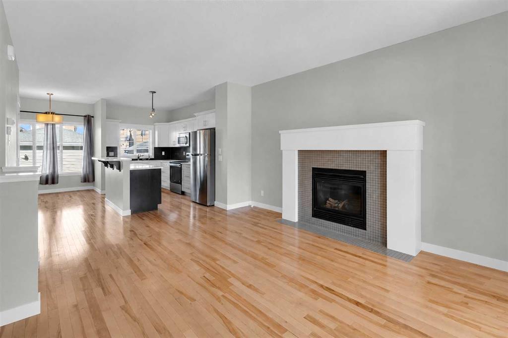 24 Royal Birch Park NW photo 3