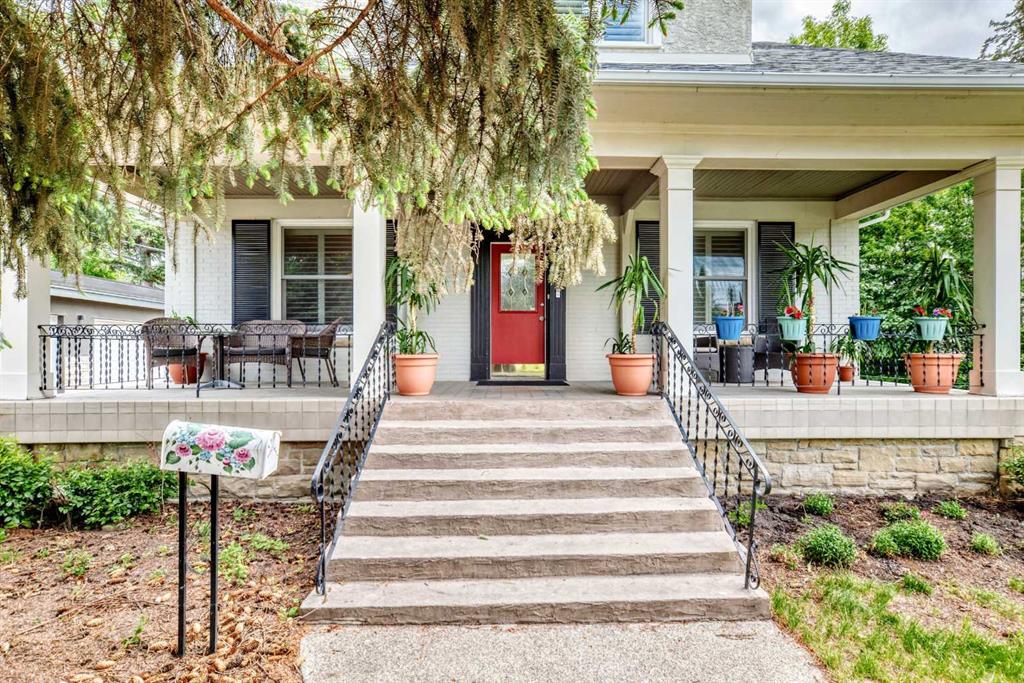 4112 8 Street SW photo 3