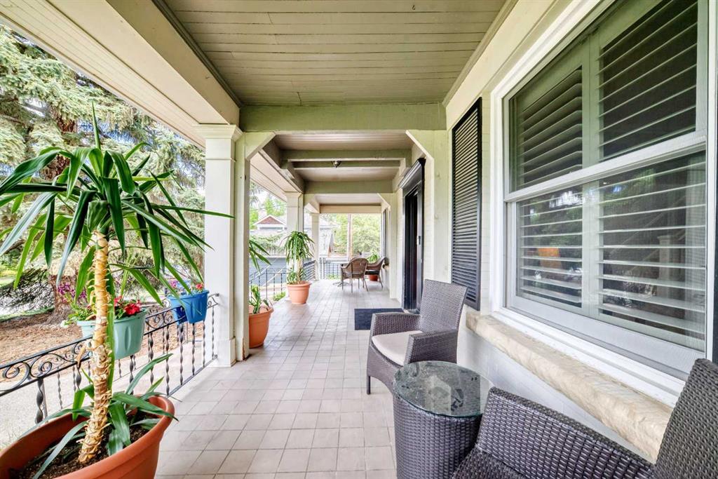 4112 8 Street SW photo 5