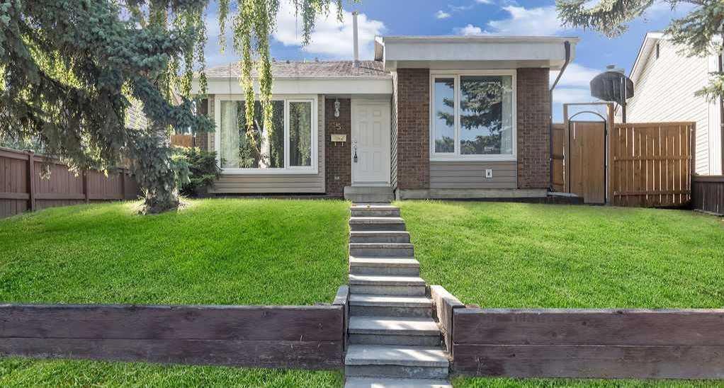 95 Beddington Way NE