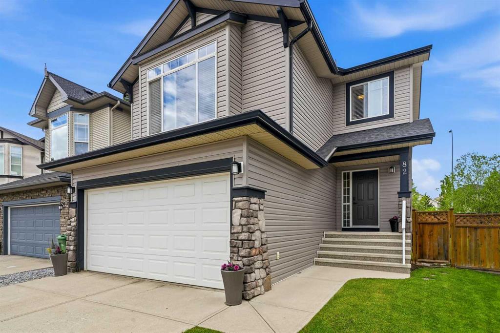 82 Springborough Point SW photo 2