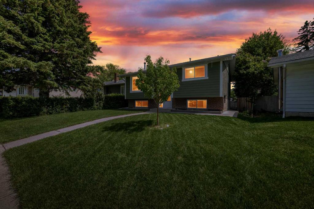 170 Lake Sylvan Close SE photo 3