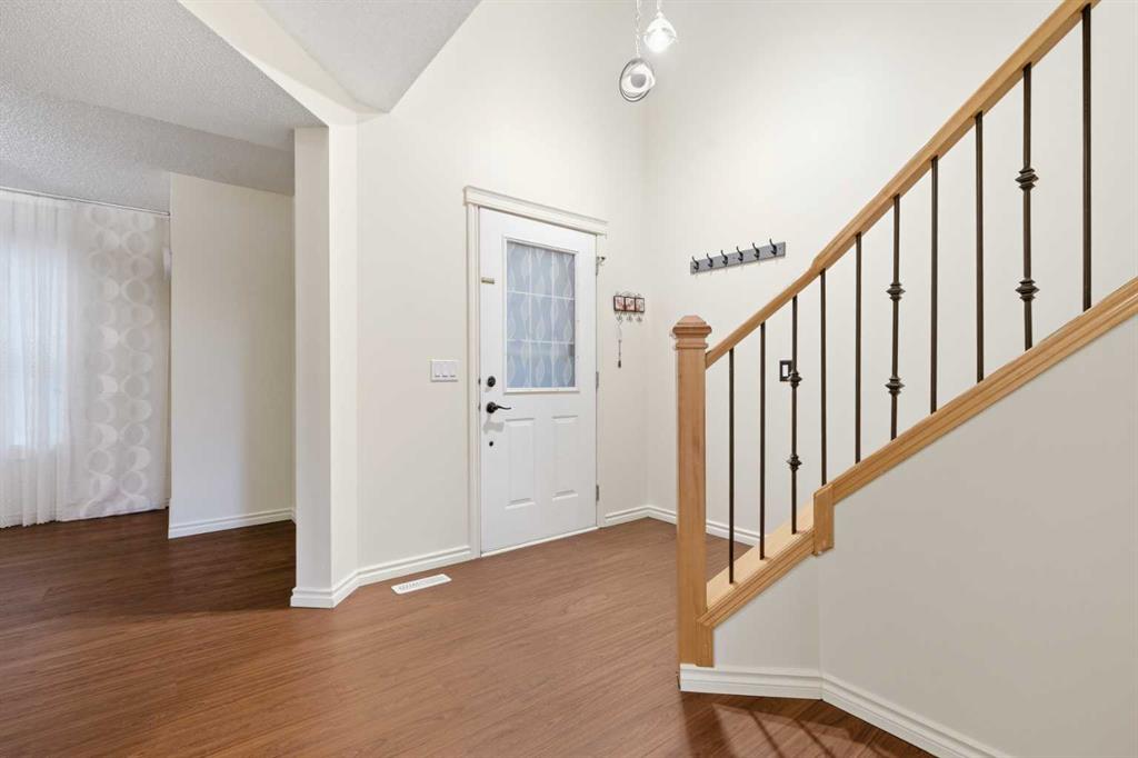 46 Bridleglen Manor SW photo 2