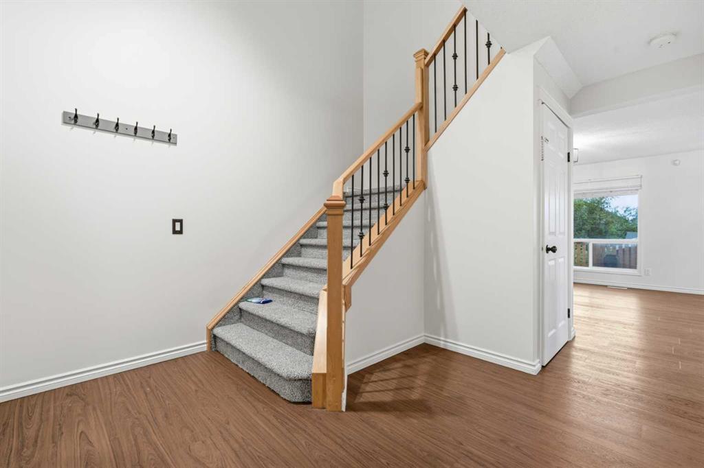 46 Bridleglen Manor SW photo 4