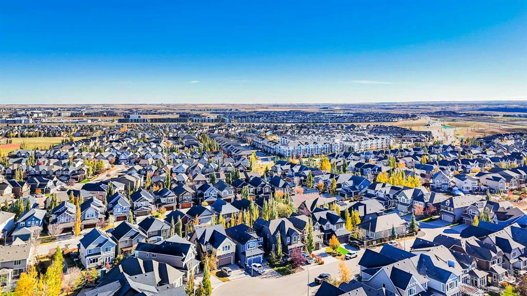 60 Cranarch Rise SE photo 3