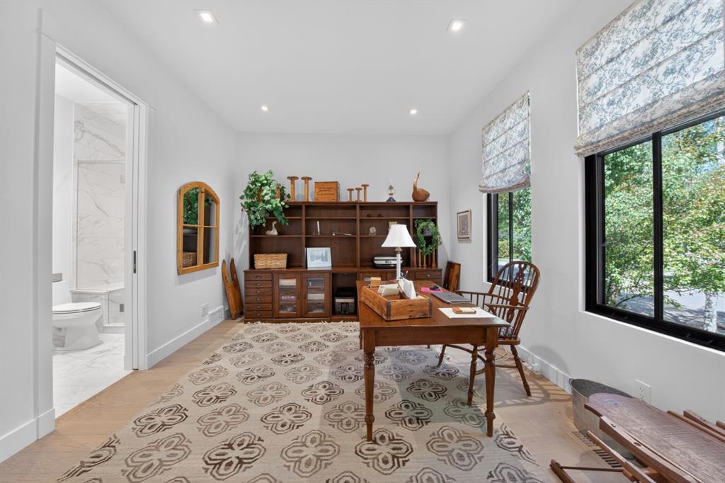 3021 3 Street SW photo 4