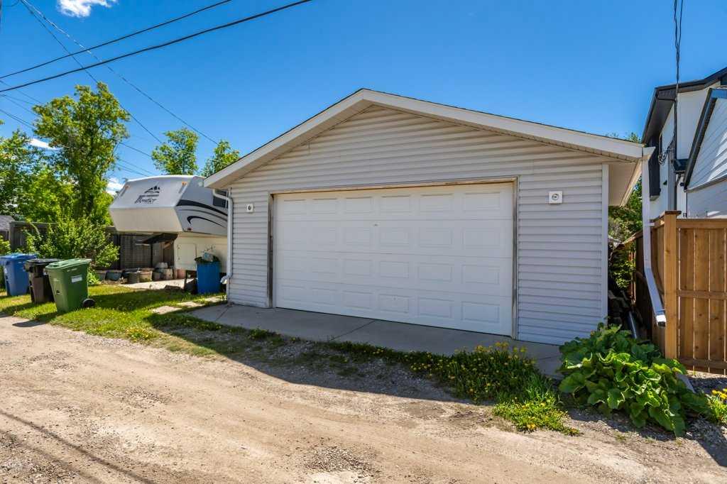 8812 46 Avenue NW photo 5