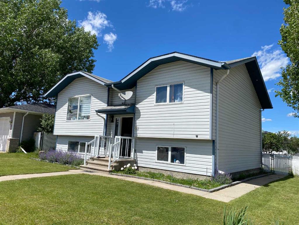 52 Upland Drive W