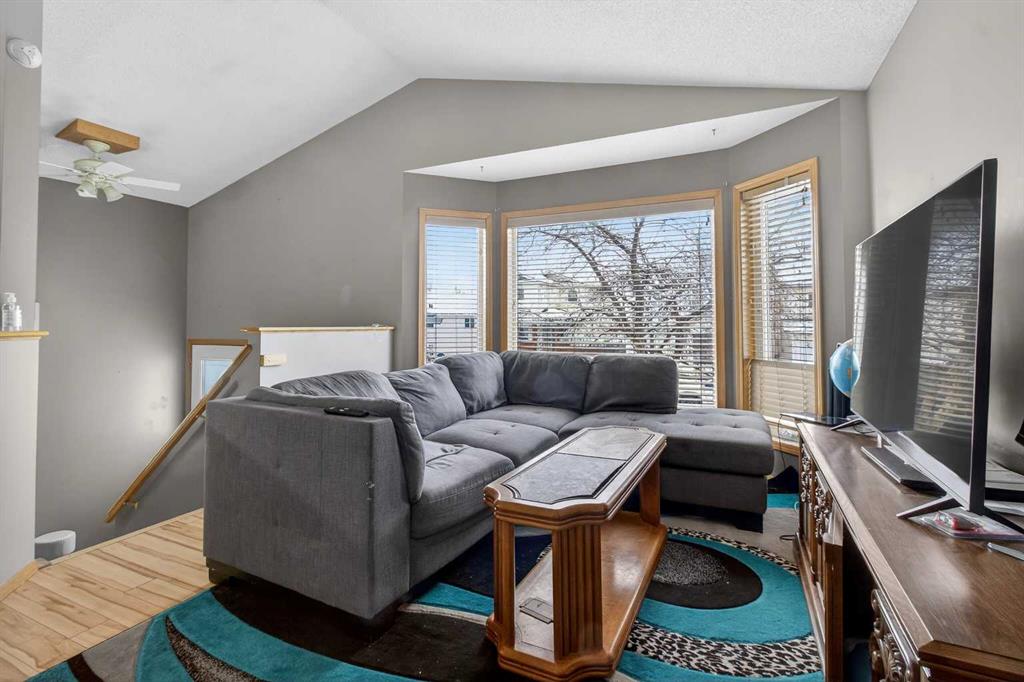 40 Erin Circle SE photo 2