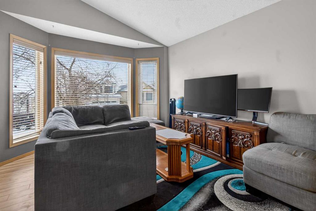 40 Erin Circle SE photo 5