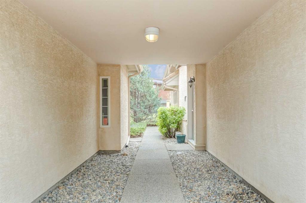 107 Patterson View SW photo 2