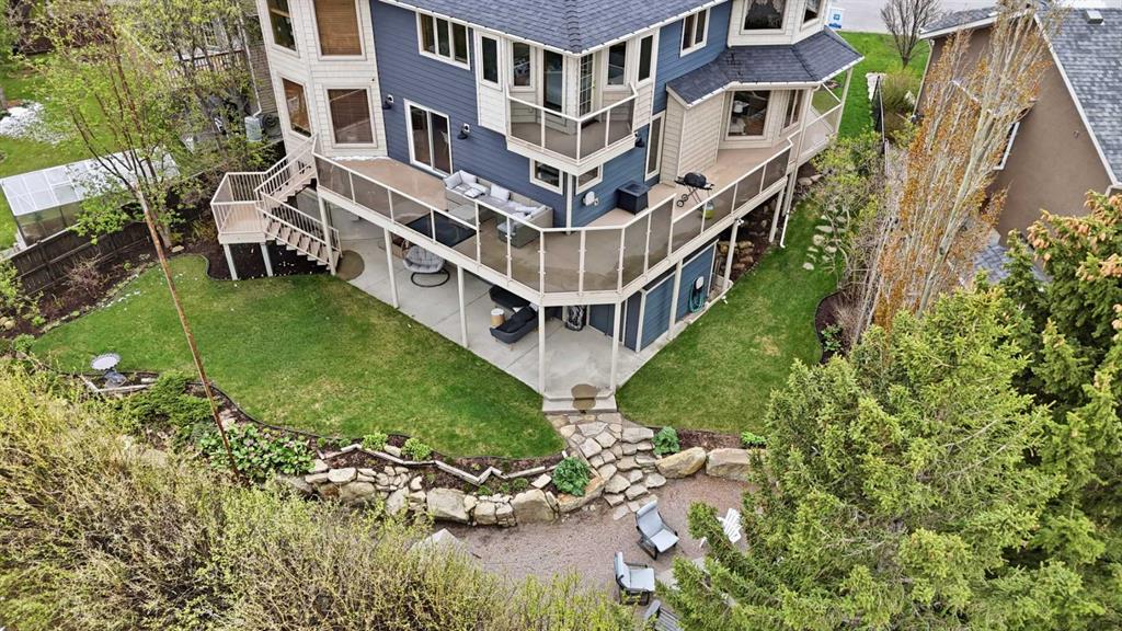 131 Edgebrook Circle NW photo 2