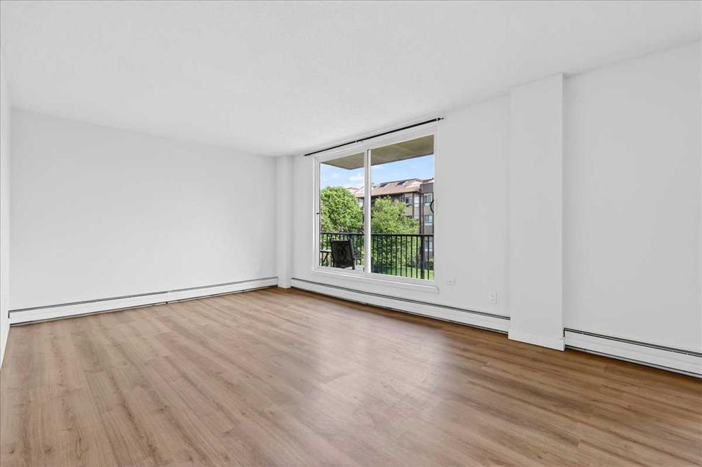 635 57 Avenue SW #302 photo 3