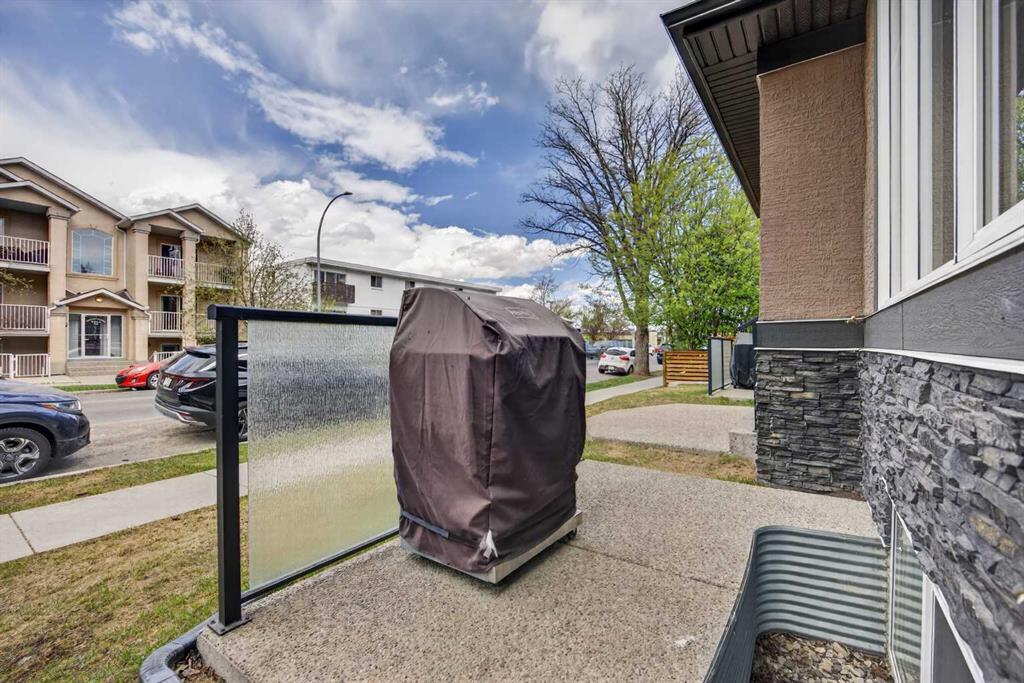 129 12 Avenue NW #1 photo 3