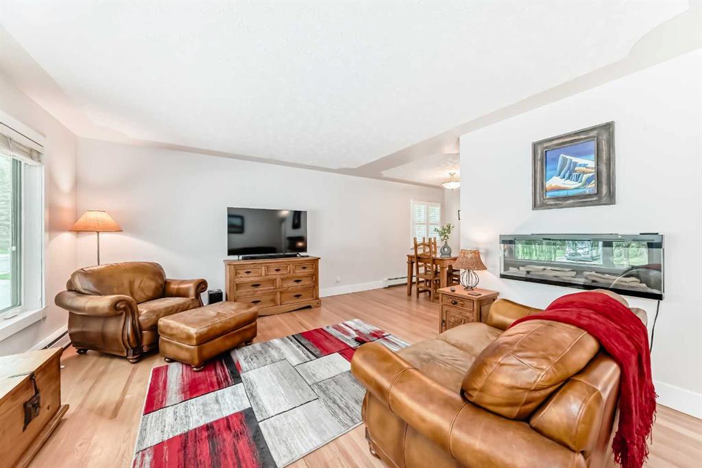 8215 5 Street SW photo 4