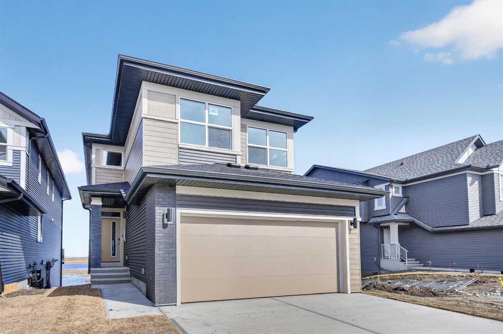 211 Corner Glen Crescent NE