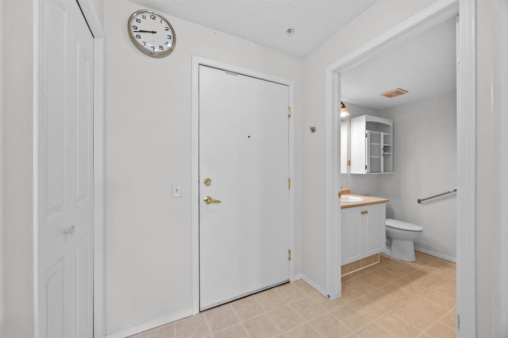 5000 Somervale Court SW #325 photo 3