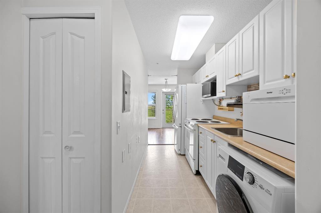 5000 Somervale Court SW #325 photo 4