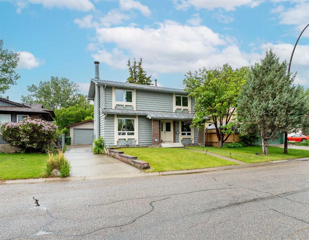 332 Deer Run Crescent SE