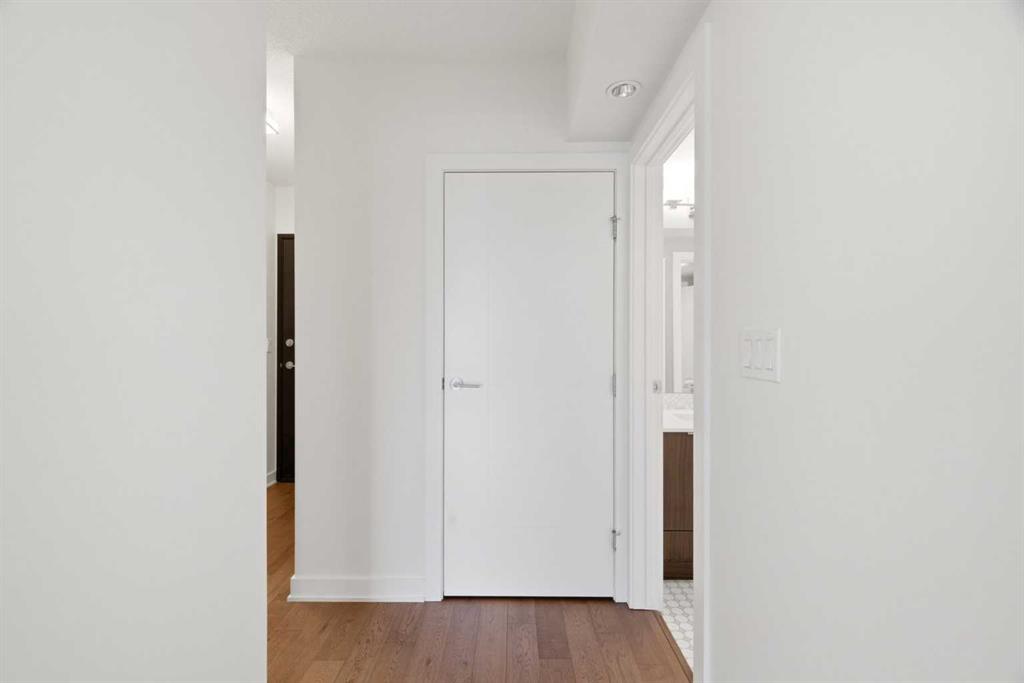 930 6 Avenue SW #2110 photo 3