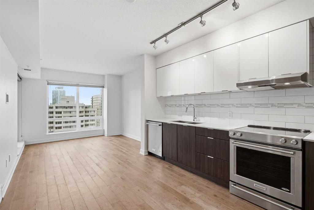 930 6 Avenue SW #2110 photo 5