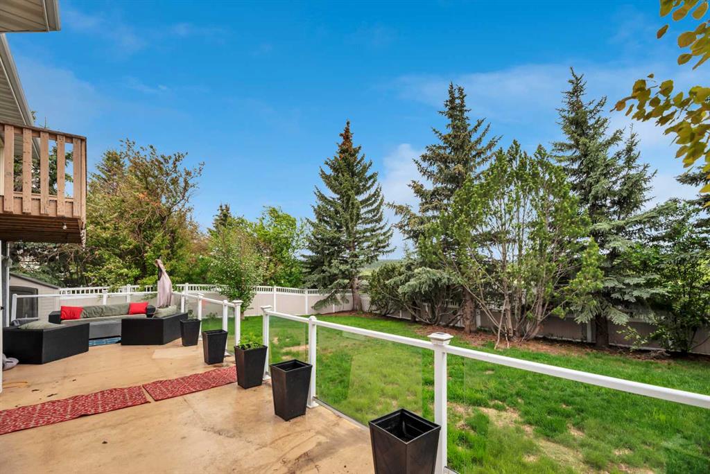 52 Woodpath Terrace SW photo 3