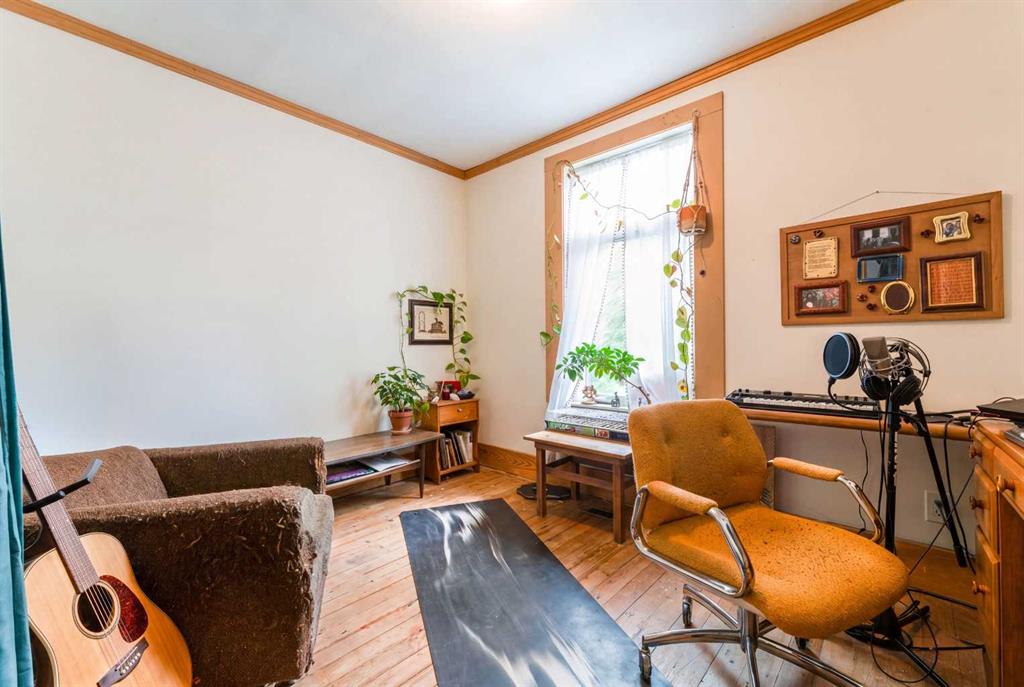 2108 8 Street SE photo 5