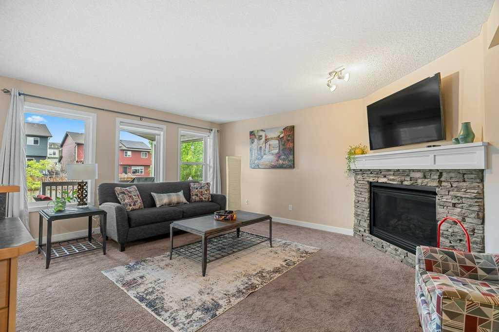 140 Panamount Circle NW photo 5