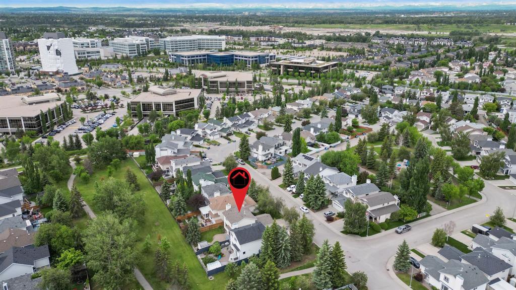 98 River Rock Crescent SE photo 2