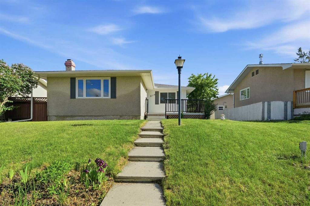 6119 Blackthorn Crescent NE photo 3