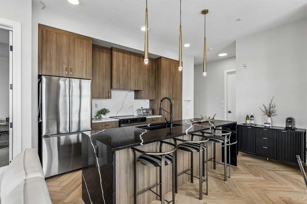 330 Dieppe Drive SW #103 photo 4
