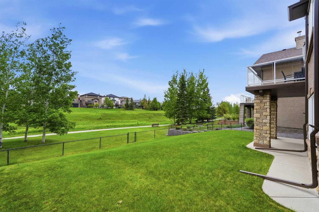 106 Panatella Crescent NW photo 3