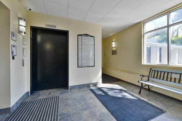 5917 1a Street SW #202