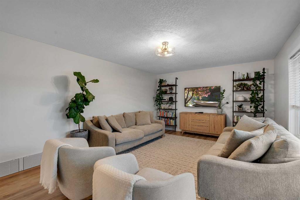 6256 Silver Springs Hill NW photo 4