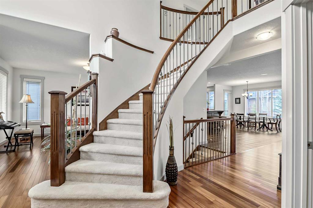 222 Chapala Point SE photo 2