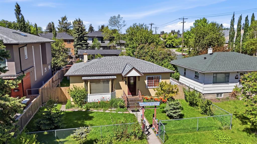 3007 27 Street SW photo 2