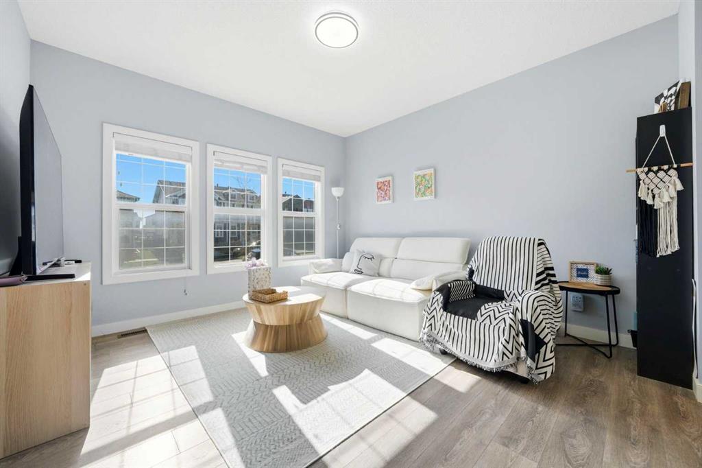 125 Evanston Hill NW photo 4