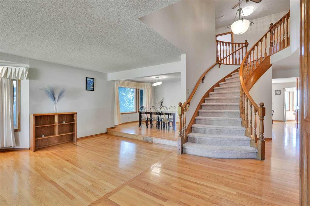88 Edelweiss Drive NW photo 2