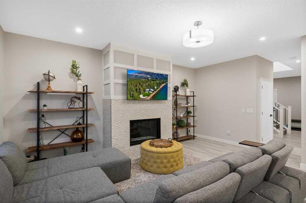 132 Carringsby Avenue NW photo 5