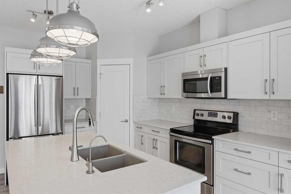 20 Walgrove Walk SE #213 photo 3