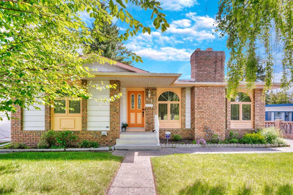 808 Canterbury Drive SW photo 3
